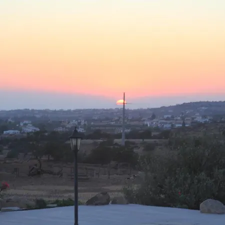 Hermes קורל ביי